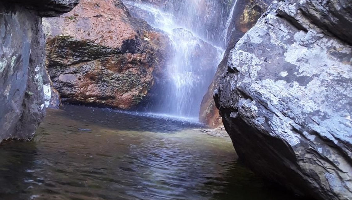Cachoeira do Quartel: Patrimônio Natural do Distrito de Inhames - Imagem: 03.jpg